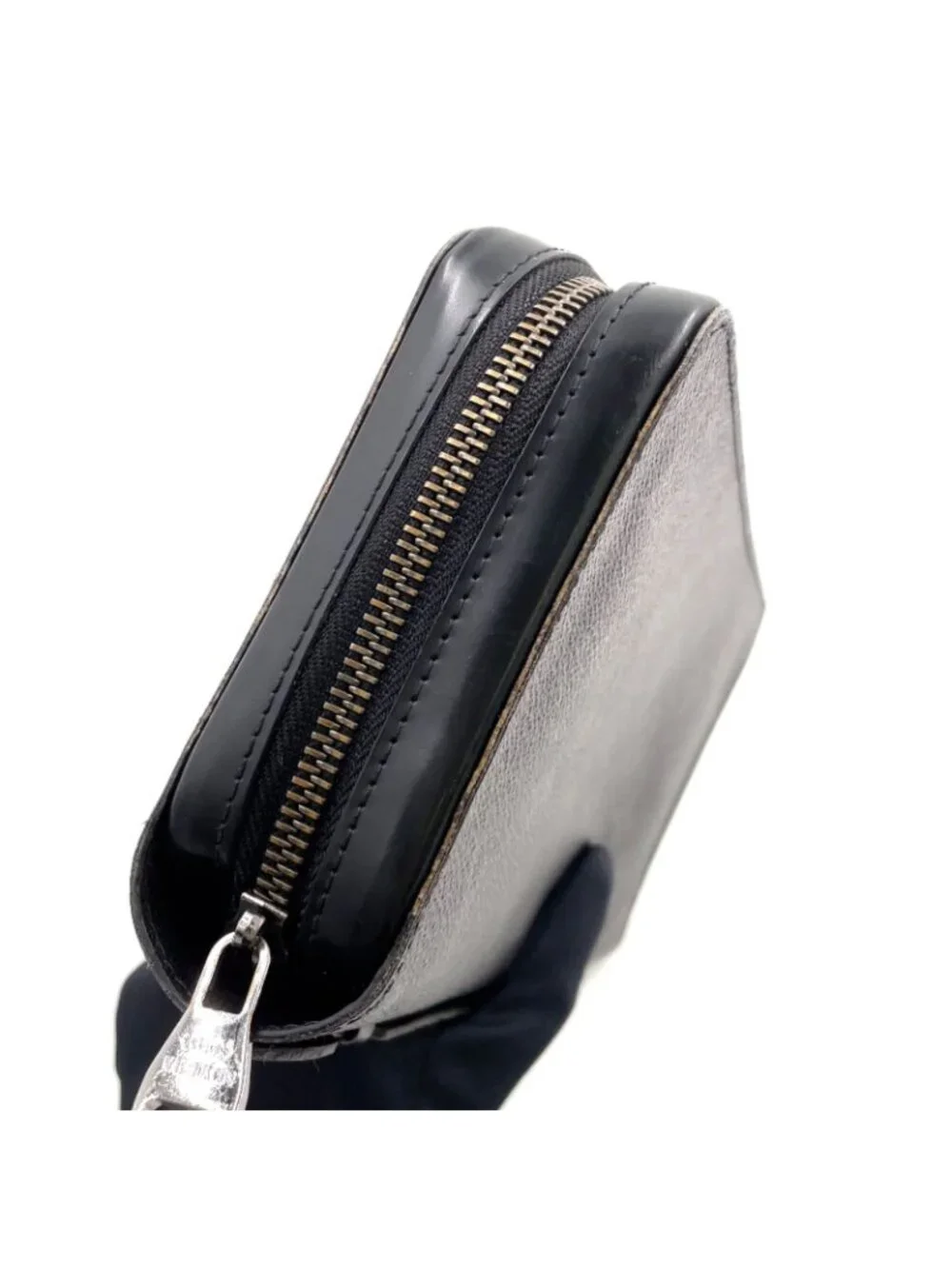 Louis Vuitton Zippy XL Monogram Eclipse Leather Black Round Wallet Gold
